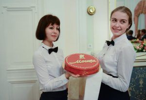 Жители Москвы купили более 100 тысяч тортов «Москва»