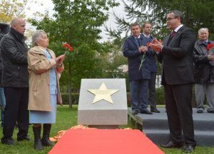 В Екатерининском парке появится памятник ополченцам дивизии Дзержинского района