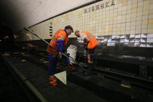 Работы по капитальному ремонту путей в московском метро