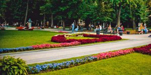 Два памятника в Саду «Эрмитаж» отреставрируют до конца 2018 года. Фото: "Вечерняя Москва"