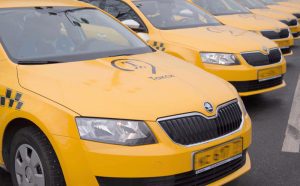 Более 4 800 тысяч такси будут перевозить болельщиков во время ЧМ-2018. Фото: mos.ru