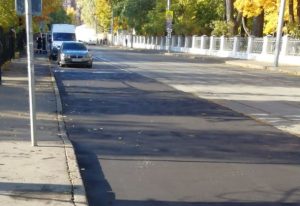 Специалисты отремонтировали дорогу на улице Достоевского. Фото предоставлено сотрудниками ГБУ «Жилищник»