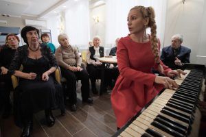 Музыкальный концерт состоится в районном центре социального обслуживания. Фото: Максим Аносов, «Вечерняя Москва»