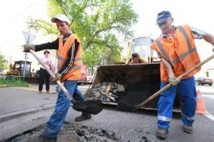 Специалисты отремонтировали дорогу в районе. Фото: архив, «Вечерняя Москва»