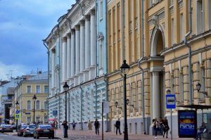 Список новогодних памятников архитектуры подготовили для москвичей. Фото: Анна Быкова