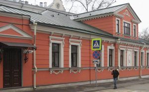Главный дом усадьбы Матвеевых отреставрировали в округе. Фото6 сайт сэра Москвы