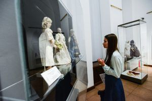 Жители района смогут посмотреть онлайн-выставку «Ревущие 1920E». Фото: архив, «Вечерняя Москва»