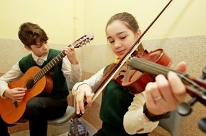 Ученики музыкальных школ проведут познавательные концерты для детей в 2021 году. Фото: Наталия Нечаева, «Вечерняя Москва»