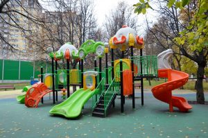 Дезинфекцию детских площадок провели в районе. Фото: Анна Быкова