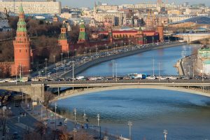 Архитектурно-художественную подсветку обновят на Большом каменном мосту. Фото: сайт мэра Москвы
