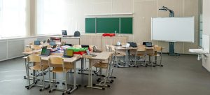 Сотрудники четвертого корпуса школы №2054 открыли набор в 10 класс. Фото: сайт мэра Москвы