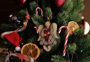 Представители КЦ «Новослободский» провели программу «Дед Мороз и Снегурочка». Фото: pixabay.com