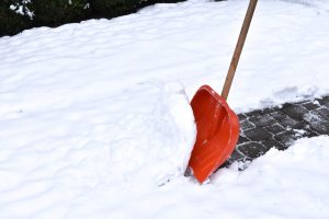 Сотрудники «Жилищника» провели работы по уборке снега в районе. Фото: pixabay.com