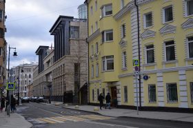 Власти города сдают в аренду здание в районе . Фото: Анна Быкова