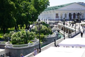 Профилактику вечного огня проведут в Александровском саду. Фото: Анна Быкова, «Вечерняя Москва»