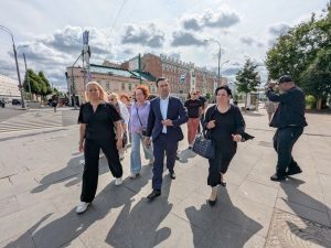 Обход территории провели в районе. Фото: страница управы Тверского района в социальных сетях