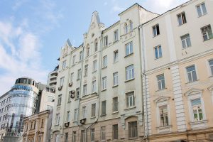 Похожее на замок здание в районе отремонтируют. Фото: пресс-служба Фонда капитального ремонта города Москвы