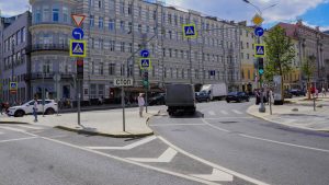 Временное ограничение на движение транспорта ввели в районе. Фото: Ксения Догонашева, «Вечерняя Москва»