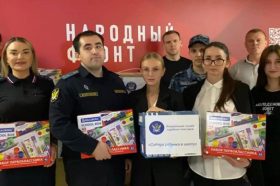 Народный фронт Москвы собрал более пяти тонн необходимых вещей школьникам из новых регионов. Фото: пресс-служба народного фронта Москвы