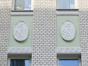 Здание в стиле модерн привели в порядок в районе. Здание в стиле модерн привели в порядок в районе