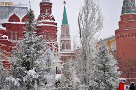 «Путешествие в Рождество»: фестивальные площашки в районе оценили москвичи. Фото: Анна Быкова, «Вечерняя Москва»