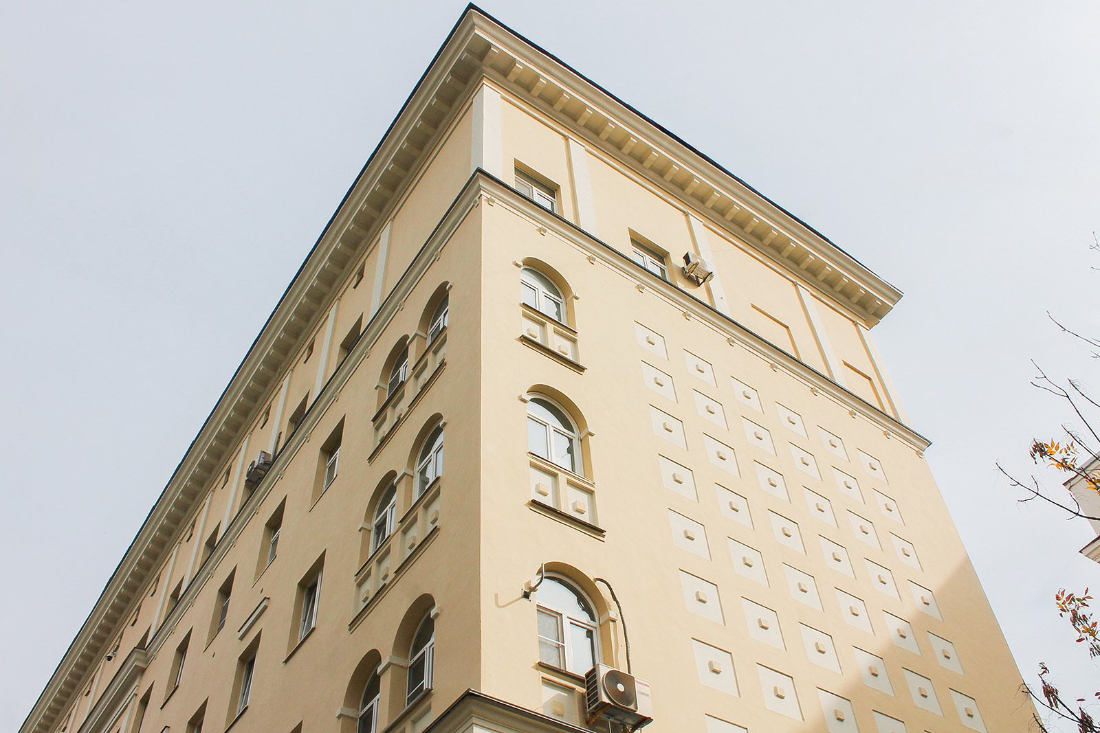 Многоквартирный дом в районе благоустроили в этом году. Фото: Фонд капитального ремонта многоквартирных домов города Москвы