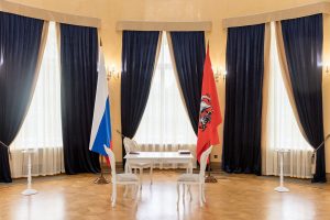 Здание Мосгордумы стало местом скрепления душ. Фото: пресс-служба Управления ЗАГС Москвы